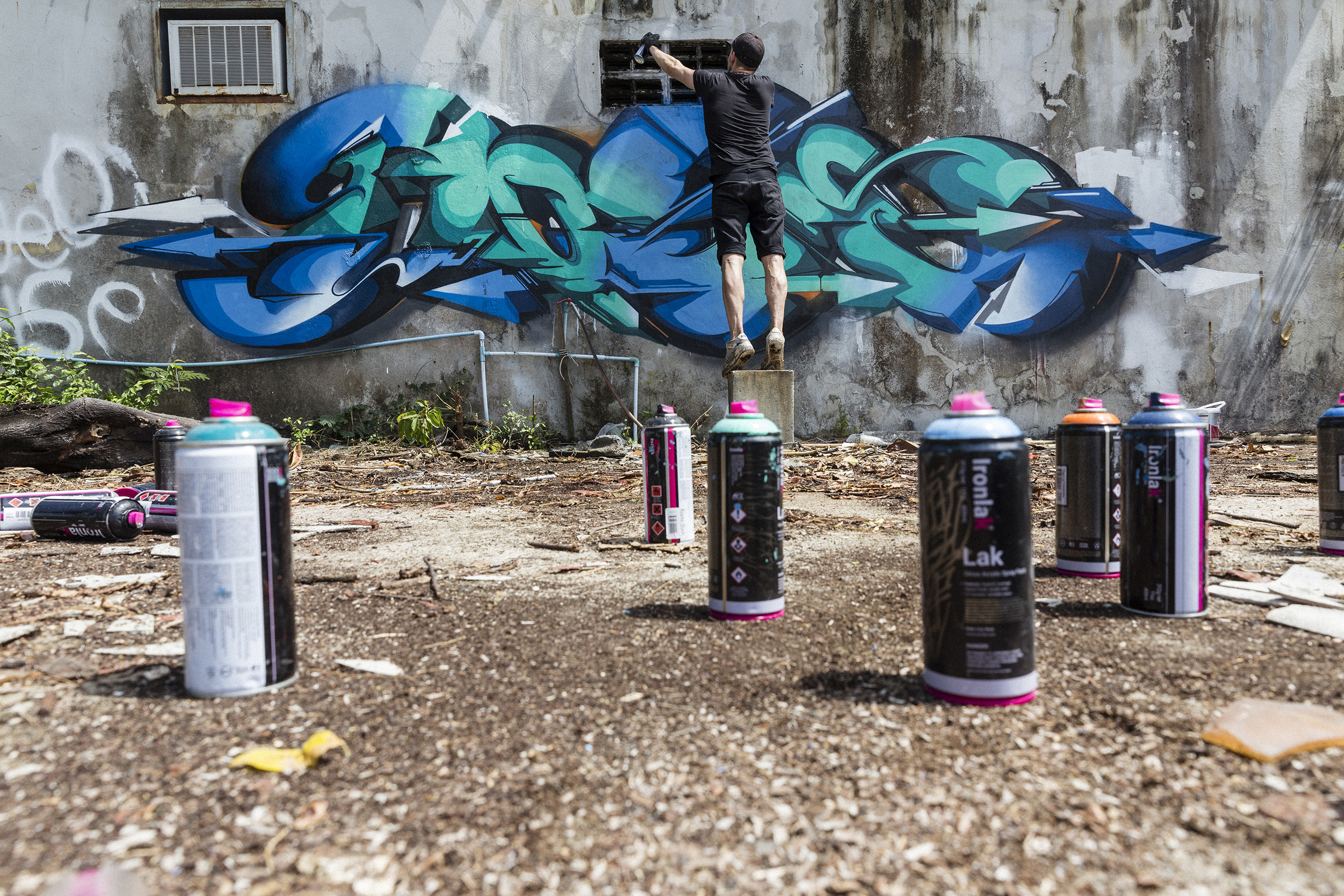 A work by Does - 201702-DOES-Ironlak-Thailand_LukeShirlaw_img_1370